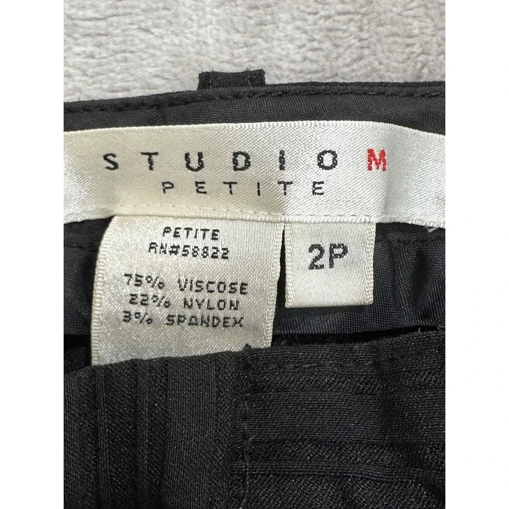 Studio M Pants Women's Size 2P Black Ribbed‎ Slight Flare Zipper Closure Pockets